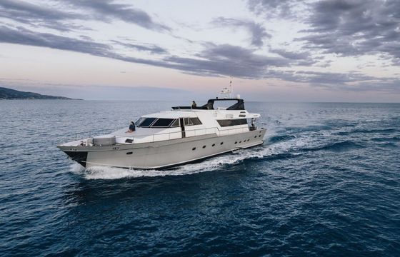 Motor yacht Canados Canados 90' 2700hp
