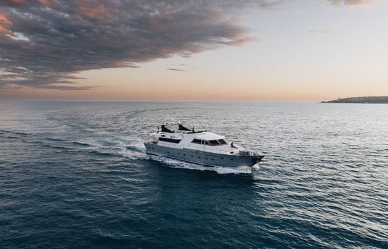 Motor yacht Canados Canados 90' 2700hp