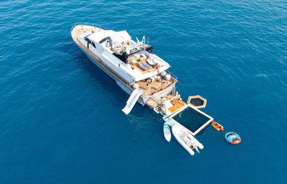 Motor yacht Canados Canados 90' 2700hp