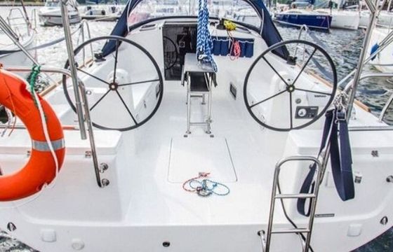 Sailboat Antila 33 9.6m