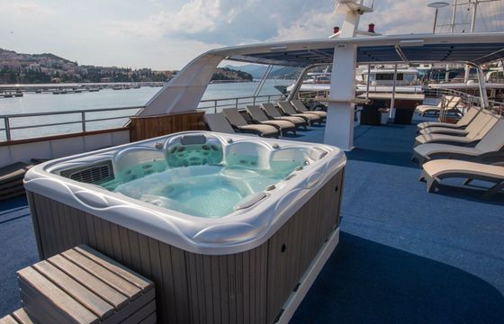 Motor yacht MS Elixir 700hp