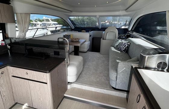 Motorboat Azimut 53 Fly 1450hp