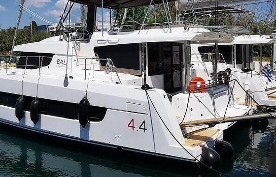 Catamaran Catana Group Bali 4.4 - 4 + 1 cab. 13m