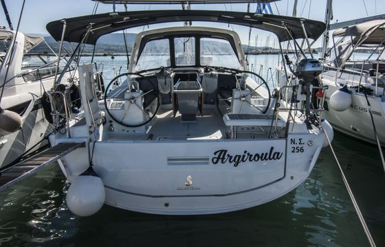 Sailboat Beneteau Oceanis 41.1 12.43m