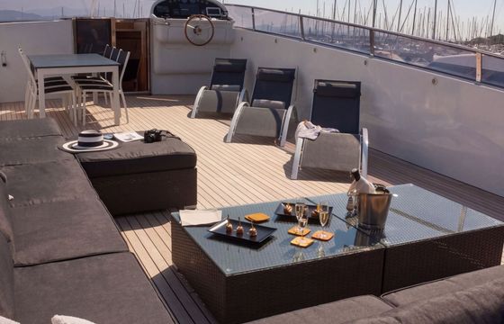 Motor yacht Mondomarine 30 3000hp