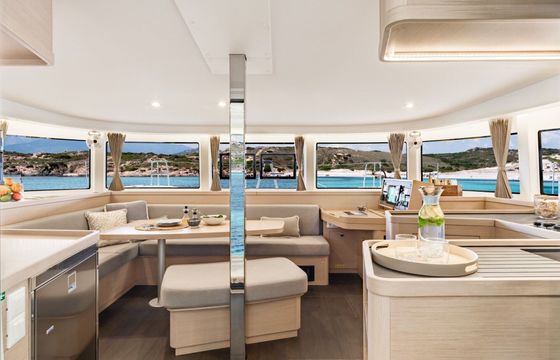 Catamaran Lagoon 42 12m