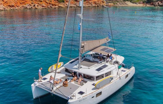 Catamaran Lagoon 450 FLY 13.7m