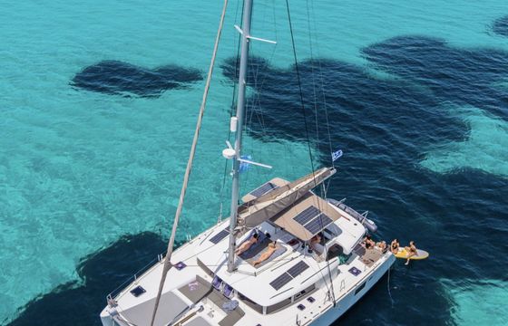 Catamaran Lagoon 450 FLY 13.7m