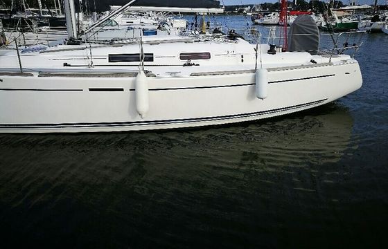 Sailboat Dufour Yachts Dufour 34 - 3 cab. 10.28m