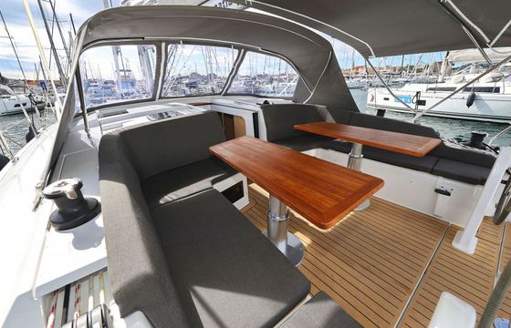Sailboat Hanse Yachts Hanse 410 12m