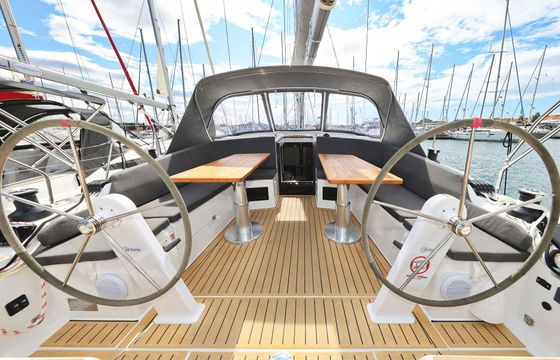 Sailboat Hanse Yachts Hanse 410 12m