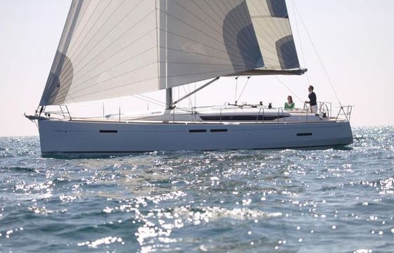 Sailboat Jeanneau Sun Odyssey 449 13.76m