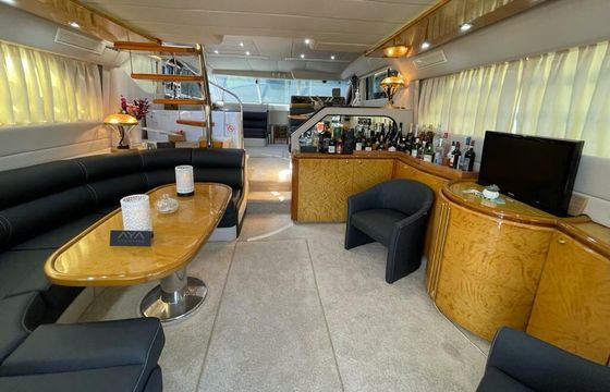 Motorboat Princess 66 1700hp