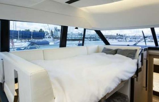 Motorboat JEANNEAU PRESTIGE 420 740hp