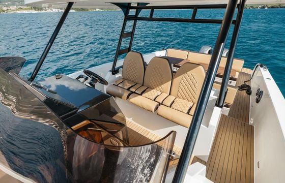 Motorboat Fiart Mare Sea Walker 700hp