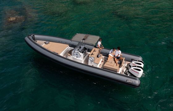 Motorboat Sea water Phantom 300 500hp