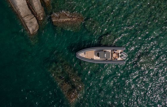 Motorboat Sea water Phantom 300 500hp