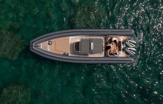 Motorboat Sea water Phantom 300 500hp