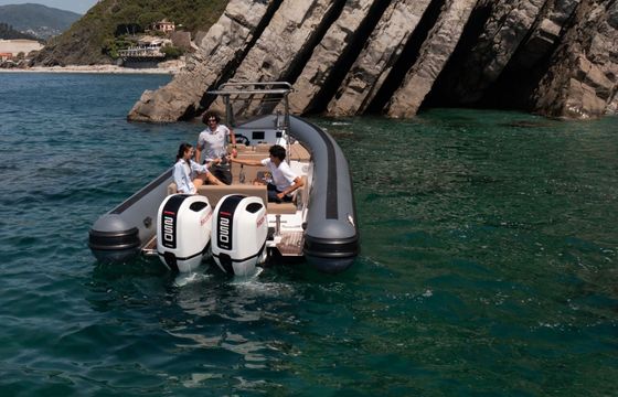 Motorboat Sea water Phantom 300 500hp