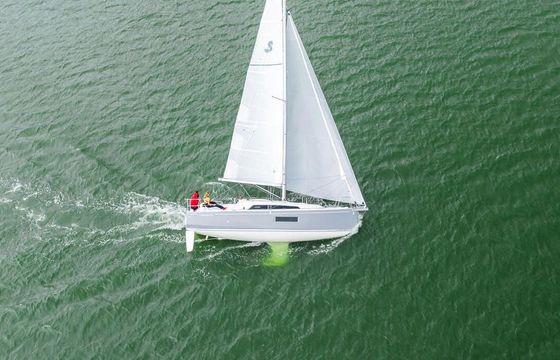 Sailboat Beneteau Oceanis 30.1 9.44m
