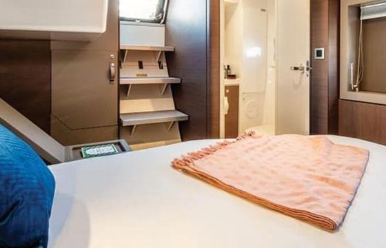Catamaran Catana Group Bali 4.6 - 5 + 2 cab. 14m