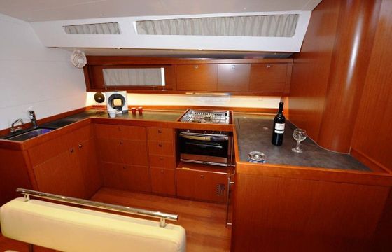 Sailboat Beneteau Oceanis 48 14m