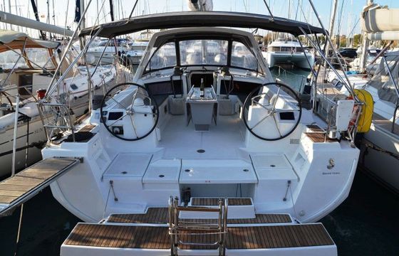 Sailboat Beneteau Oceanis 48 14m