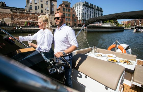 Motorboat Atlantic Marine 750 200hp