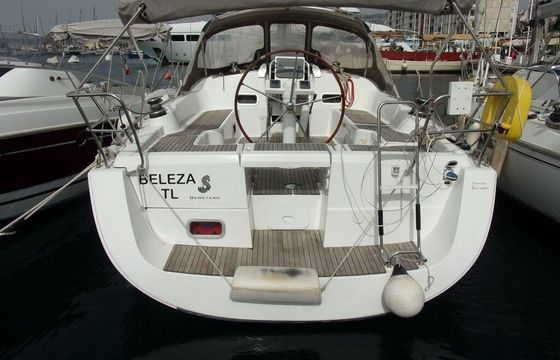 Sailboat BENETEAU OCEANIS 37 11.13m