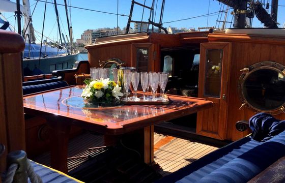 Sailing yacht MotorSailer Schooner 21m