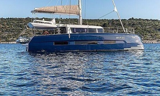Catamaran Dufour 48 Catamaran 14.63m