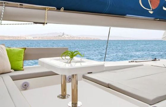 Catamaran Sunsail 454L 13m