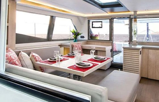 Catamaran Sunsail 454L 13m