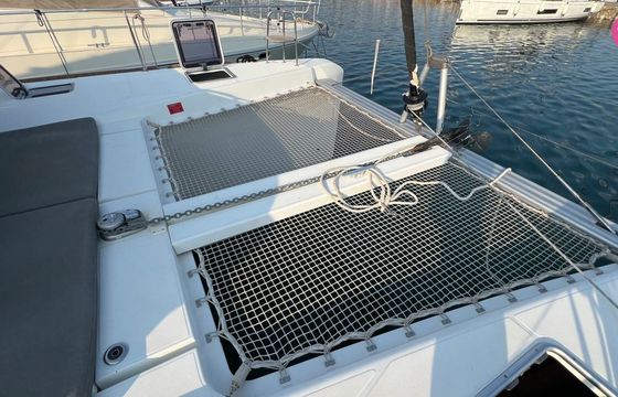 Catamaran Lagoon-Bénéteau Lagoon 40 - 4 + 2 cab 11.74m