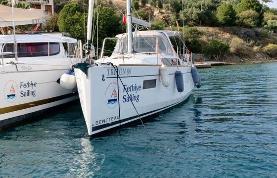 Sailboat Beneteau Oceanis 38.1 11.5m