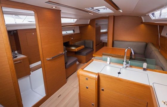 Sailboat Sunsail 41.1 12m