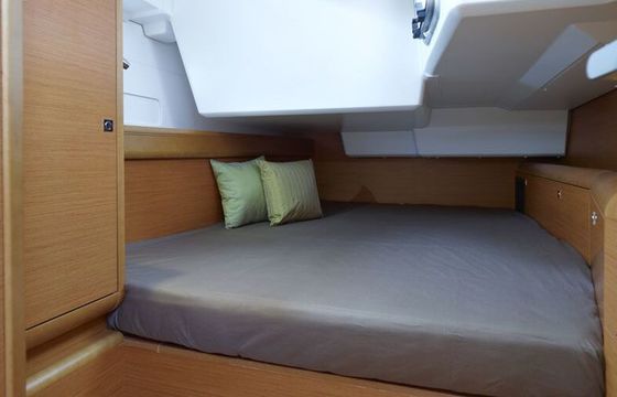Sailboat JEANNEAU SUN ODYSSEY 519 15.75m