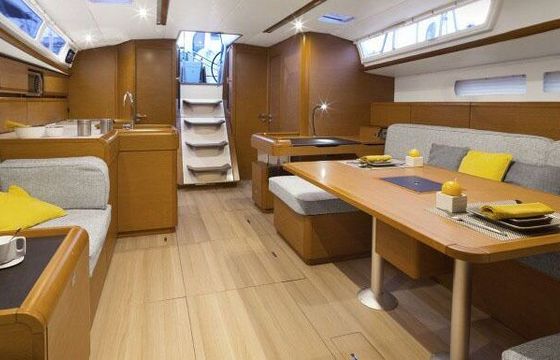 Sailboat JEANNEAU SUN ODYSSEY 519 15.75m