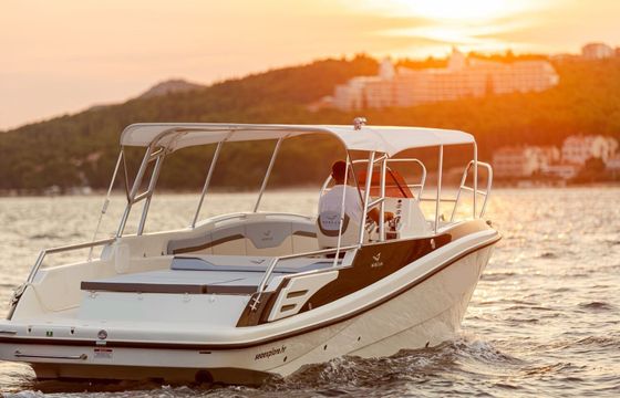 Motorboat Mercan Excursion 34 400hp