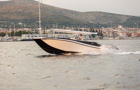 Motorboat Mercan Excursion 34 400hp