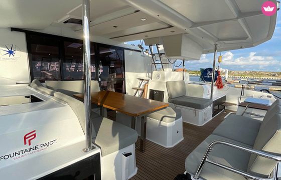 Catamaran Fountaine Pajot Fountaine Pajot Astrea 42 - 4 + 2 cab. 12.58m