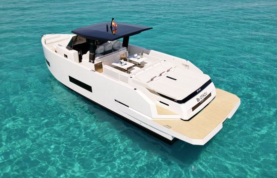 Motorboat De Antonio D42 900hp