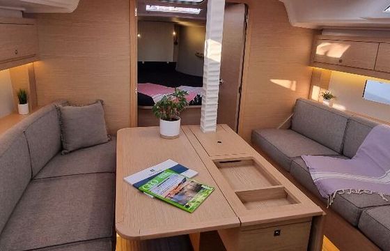 Sailboat Dufour Yachts Dufour 37 - 3 cab. 10m