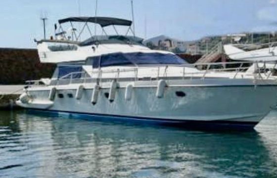 Motorboat Guy Couach 1701 1700hp