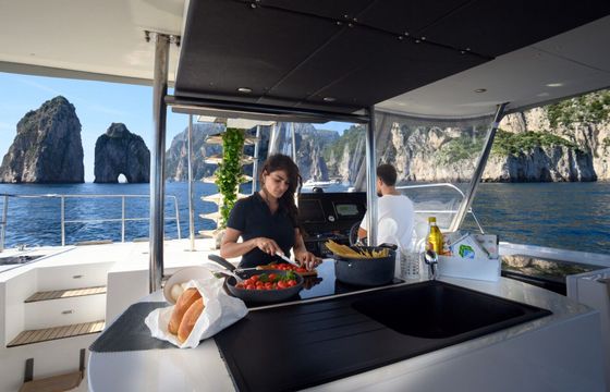 Motorboat SEEBUS SB380 - Terrace Master 300hp