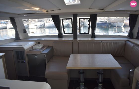 Catamaran Fountaine Pajot Fountaine Pajot Isla 40 - 4 cab. 11.93m