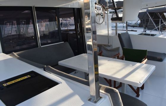 Catamaran Fountaine Pajot Fountaine Pajot Isla 40 - 4 cab. 11.93m