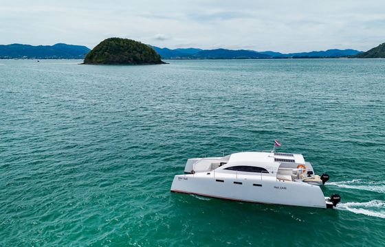 Catamaran Stealth 38 ft 11.5m