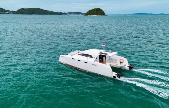 Catamaran Stealth 38 ft 11.5m