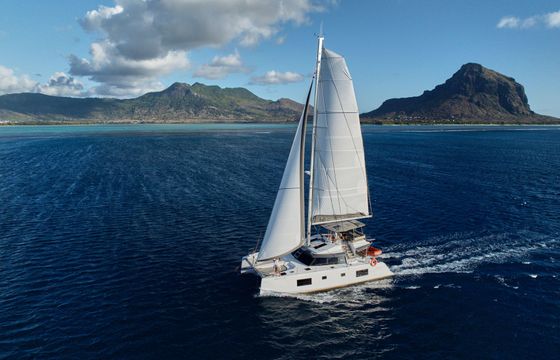 Catamaran Nautitech 46 Fly  13m